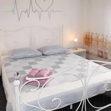 Mili Rogoznica Apartment *